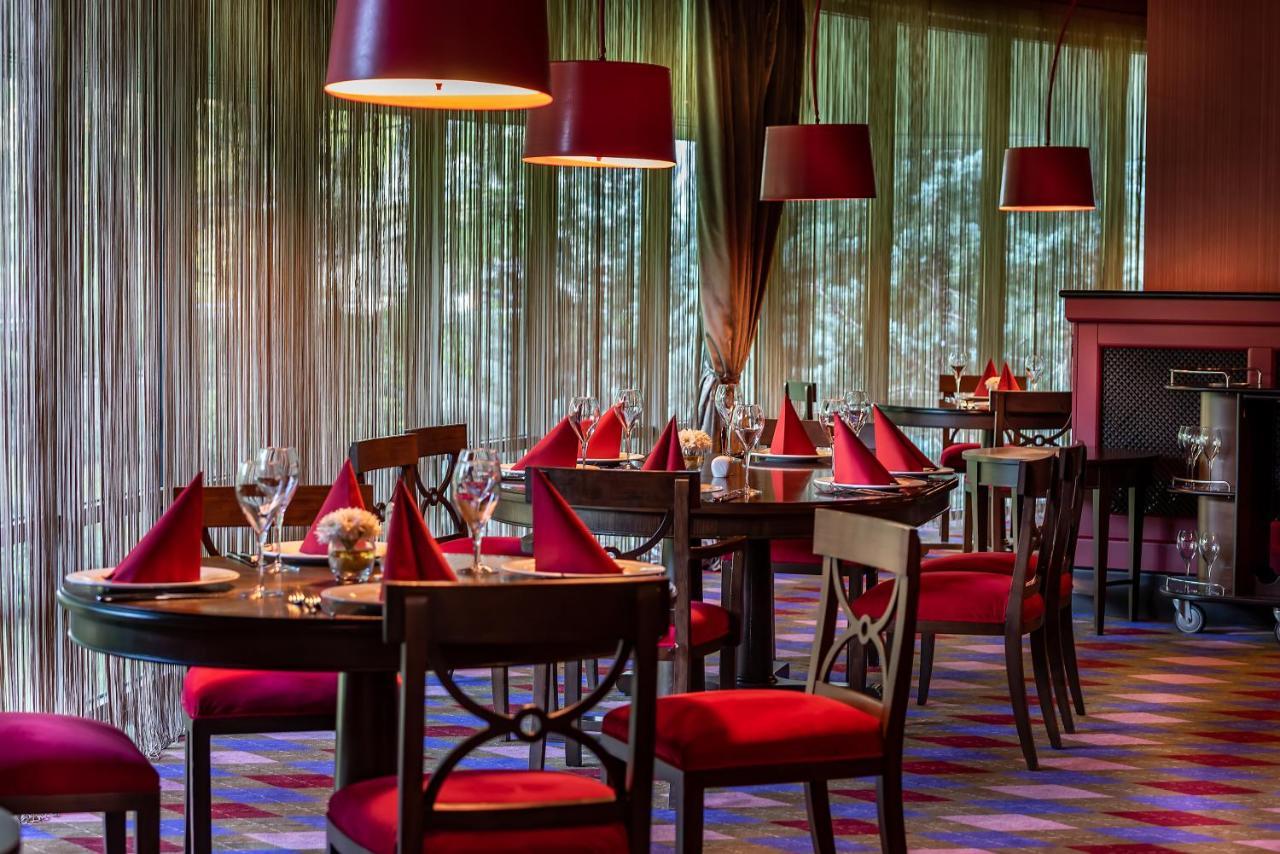 Cornelia Diamond Golf & 5*
