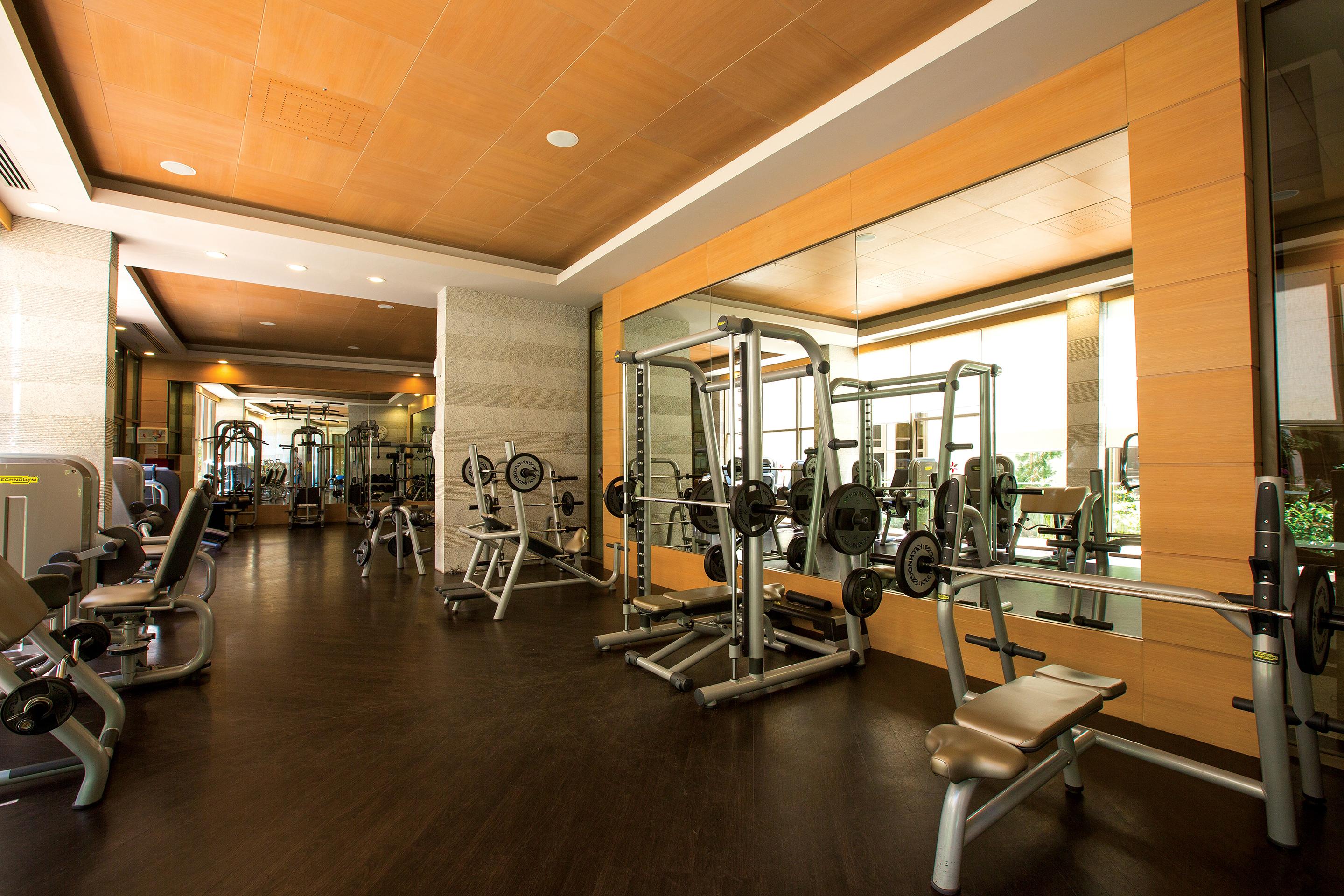 Cornelia Diamond Golf & 5*